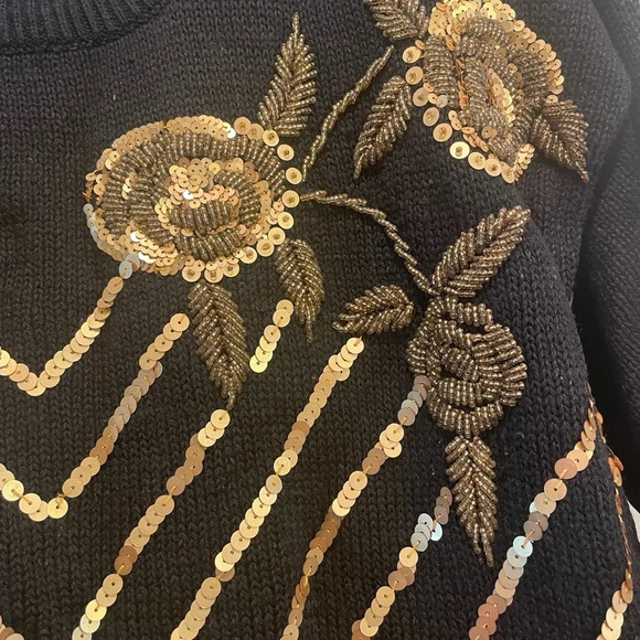 Vintage Victoria Harbour Embellished Sweater - Picture 2 of 8